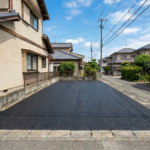 徳島市の狭小地におけるアスファルト舗装完了後の様子