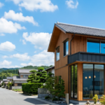 徳島県内の住宅街にある、クリーンでモダンな解体工事会社のオフィス・店舗外観。