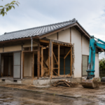 木造平屋の戸建て住宅を解体している様子