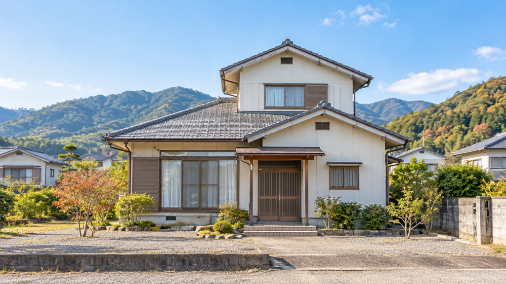 解体前のアスベスト調査をする様子